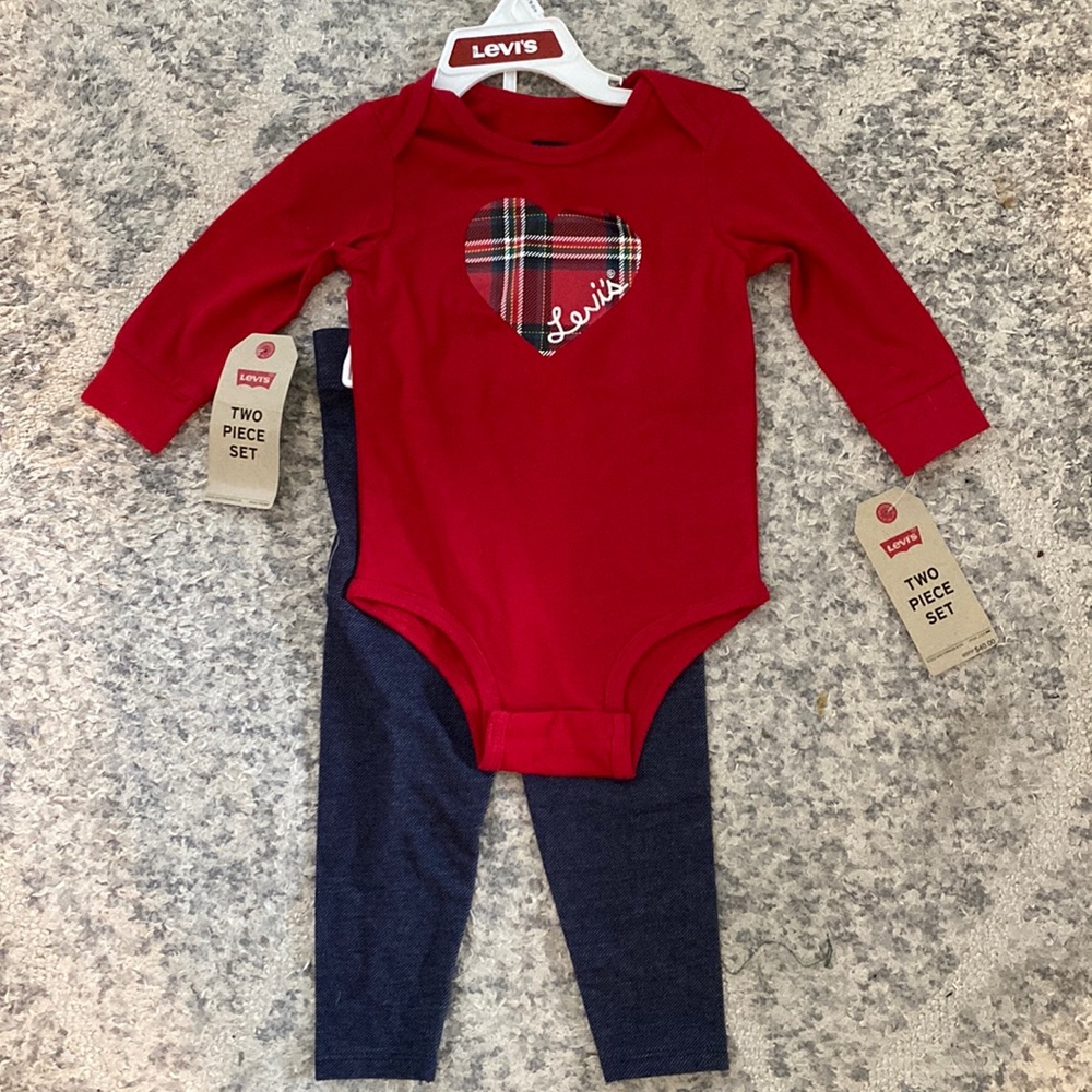 NWT Levi’s Matching Set